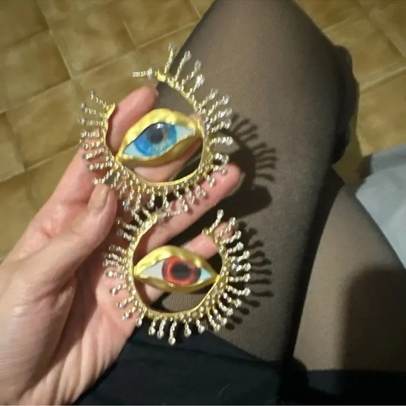 ANTHROPOLOGIE GAZE HOOP GOLD EYES EARRINGS - Picture 10 of 16